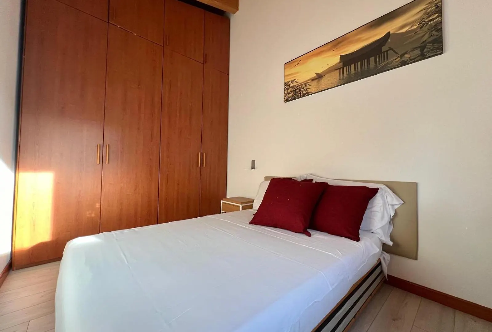 Moderno Con Design Caldo E Accogliente, Con Parcheggio Gratuito E Balcone Privato, Vicino A Fiere, Eventi E Concerti Διαμέρισμα Μιλάνο